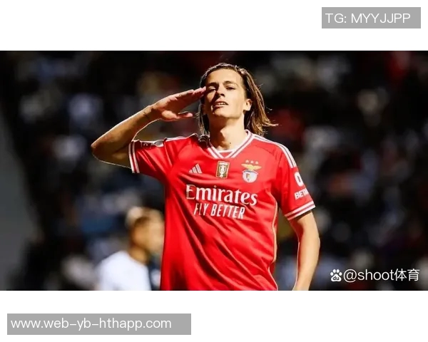 皇马瞄准19岁青训后卫巴尔德佩尼亚斯引发关注