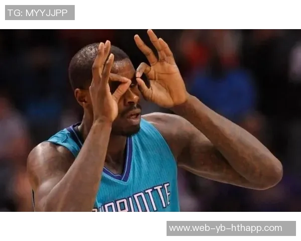 德隆感慨保罗仍在赛场拼搏自言下楼梯都可能受伤